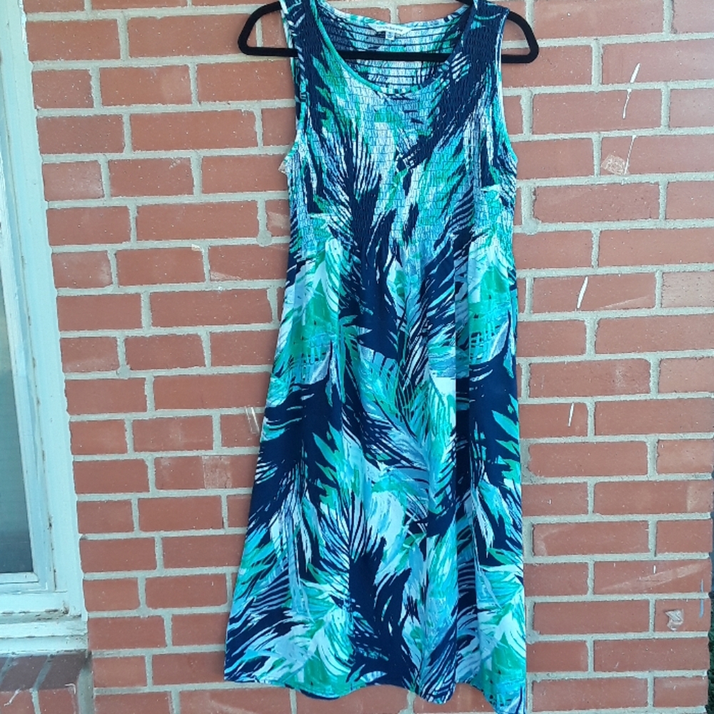 ✔ Croft & Barrow rayon shift dress, sz M